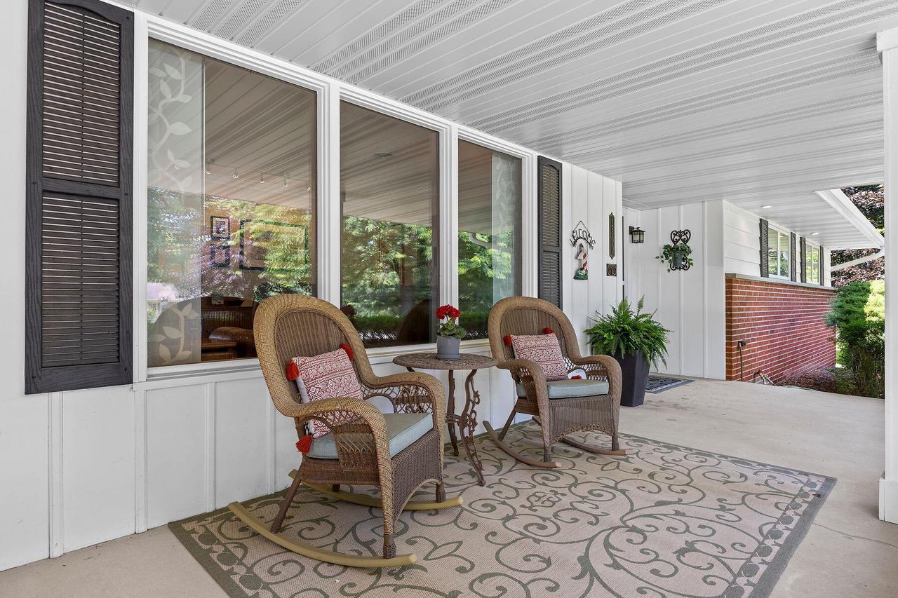 2500 Markridge CIRCLE