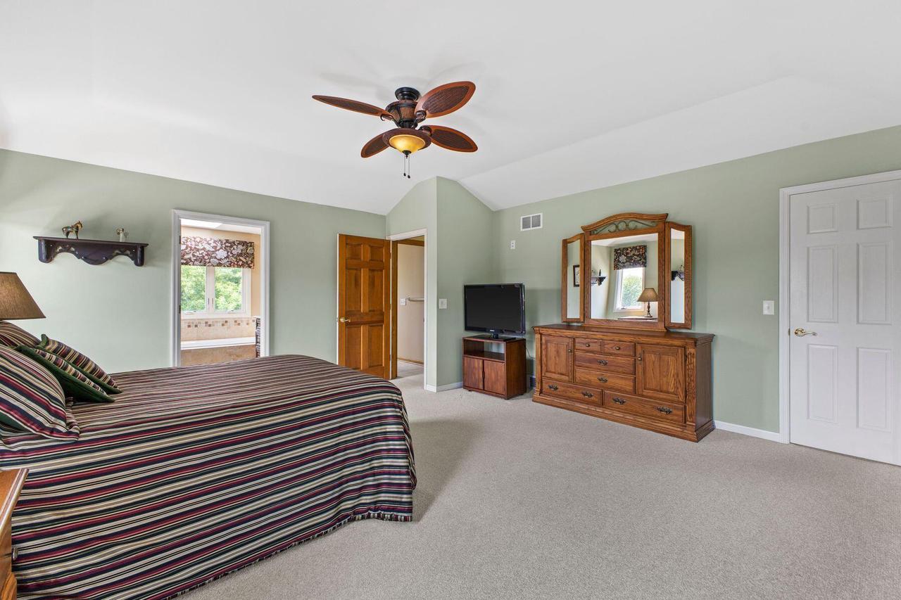 5324 Agatha Turn