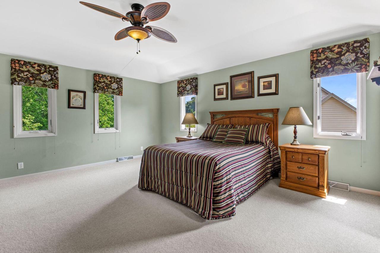 5324 Agatha Turn
