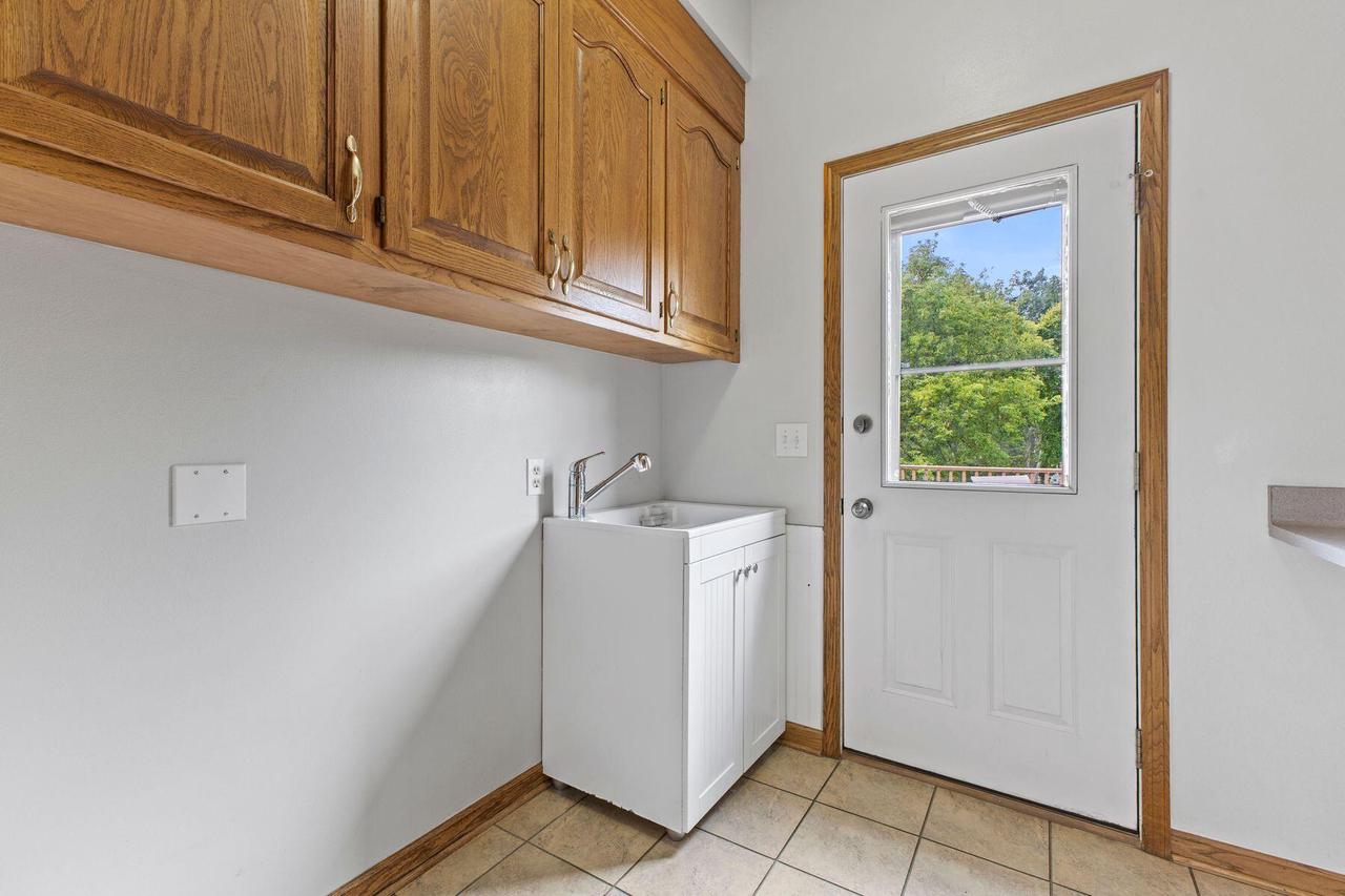 5324 Agatha Turn