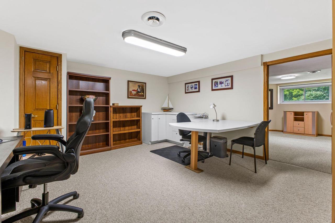 5324 Agatha Turn