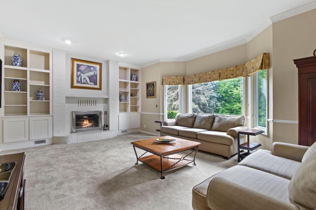 5324 Agatha Turn
