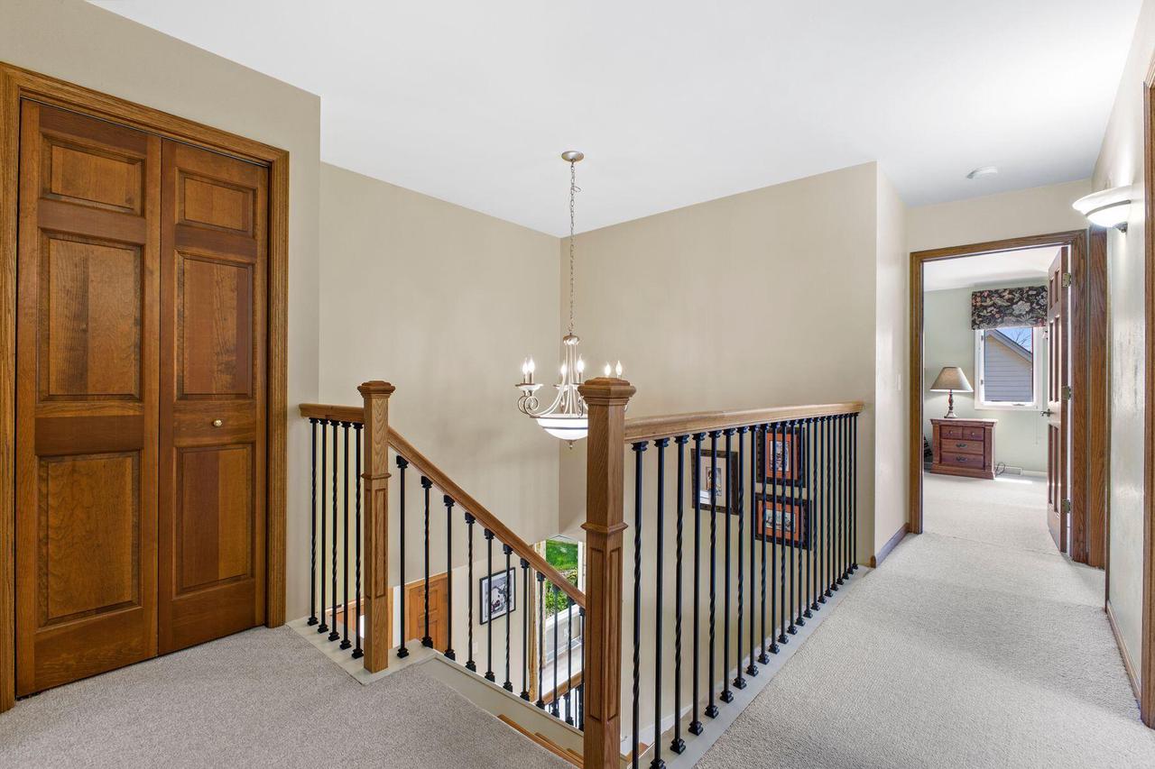 5324 Agatha Turn