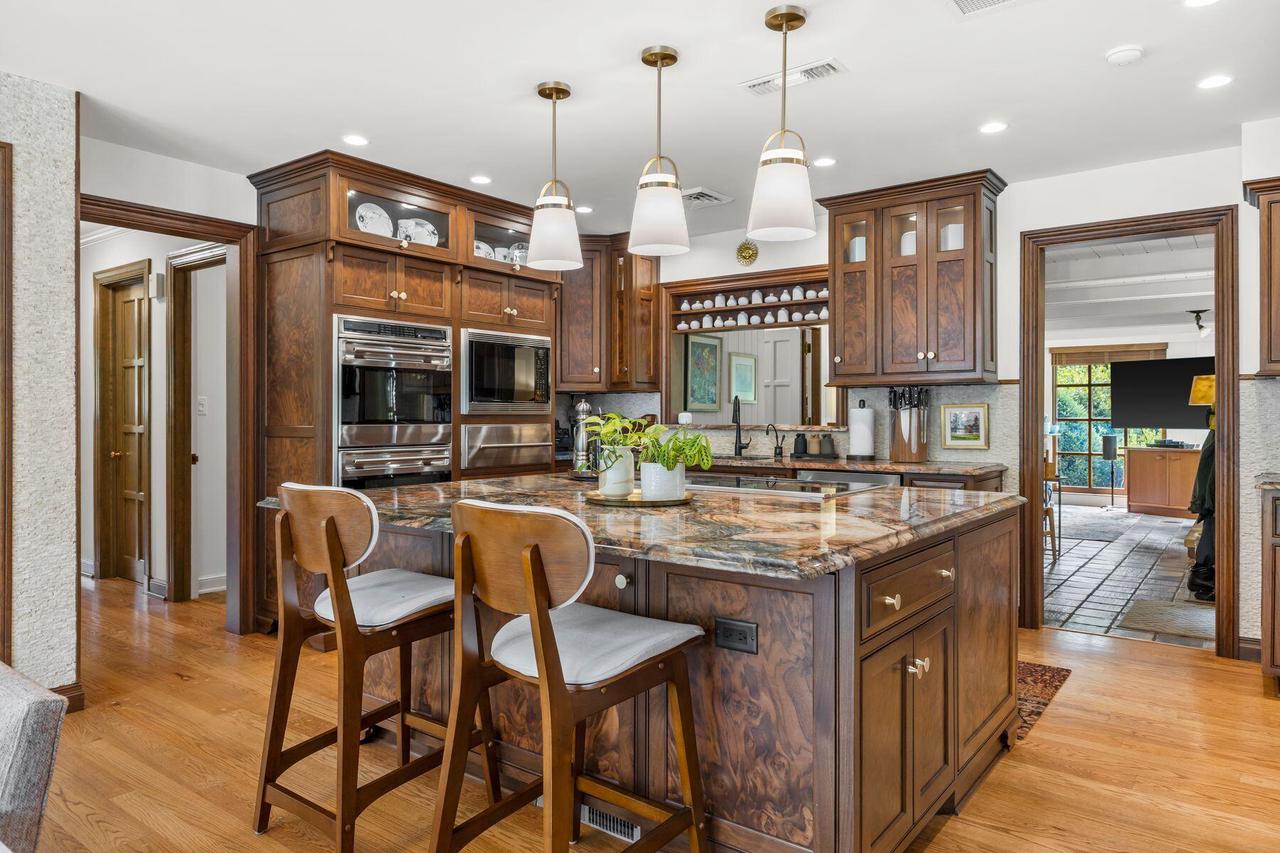 440 Cross Creek ROAD