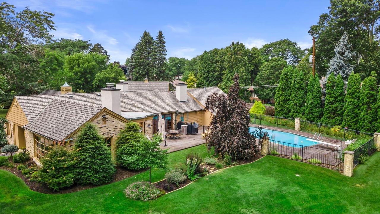 440 Cross Creek ROAD