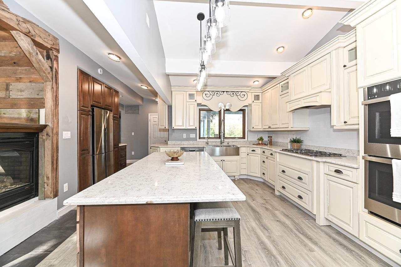 6727 Lincolnshire DRIVE