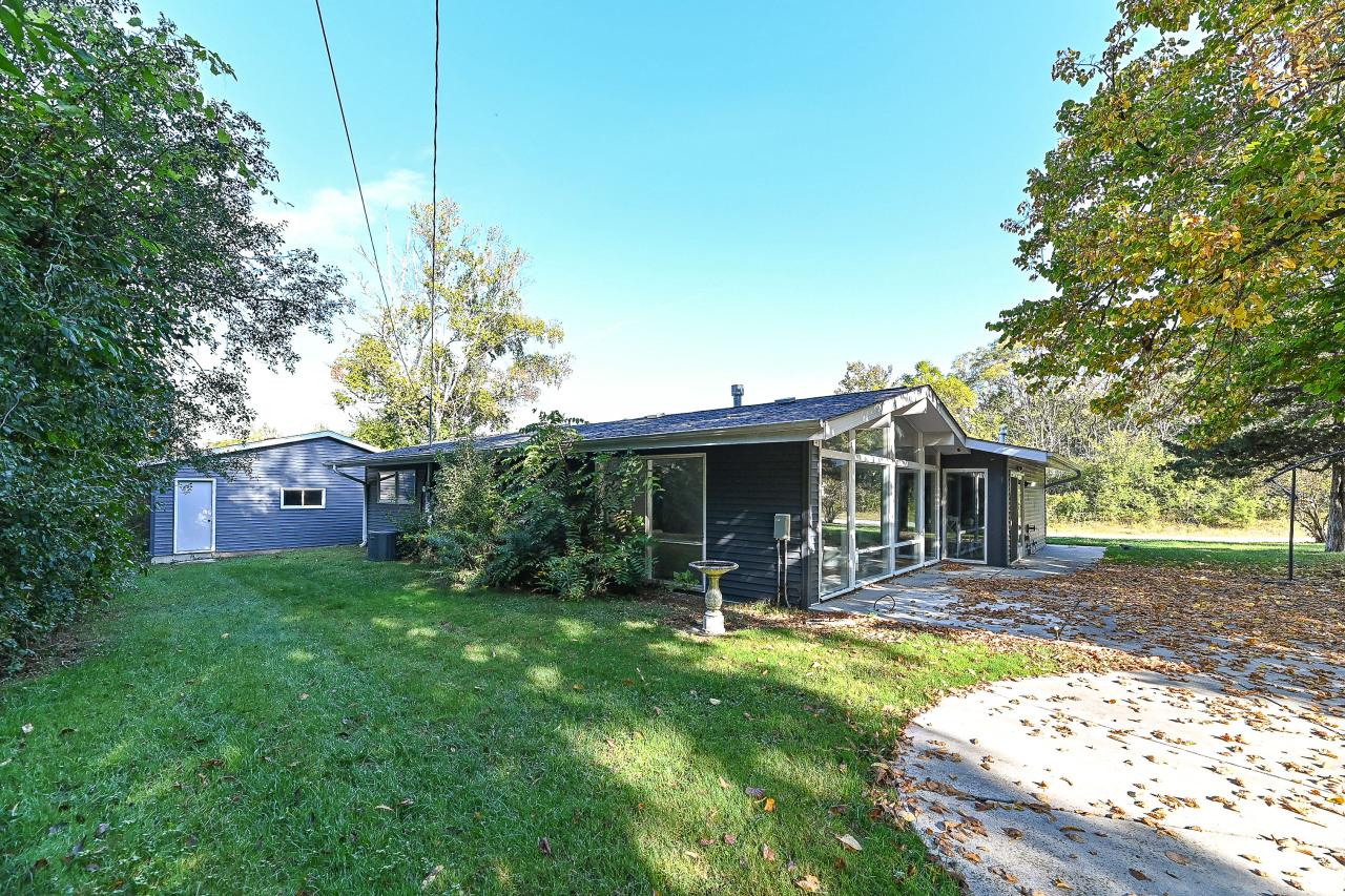 6727 Lincolnshire DRIVE