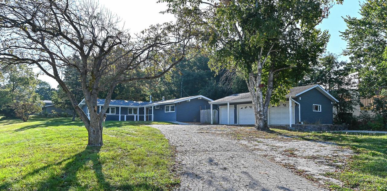 6727 Lincolnshire DRIVE