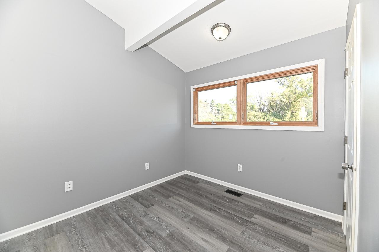 6727 Lincolnshire DRIVE