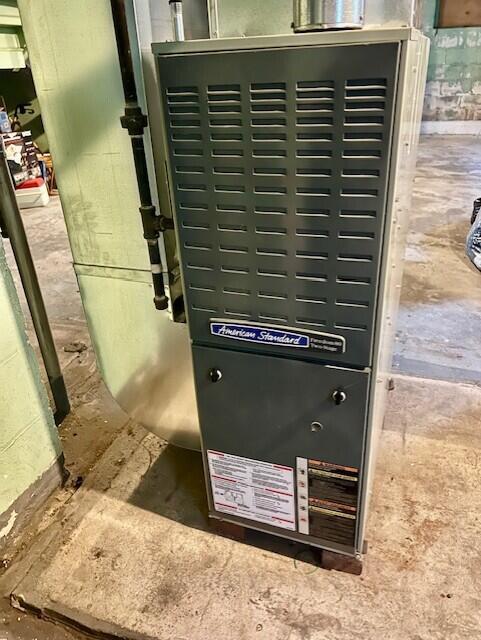 2326 Saint Clair STREET