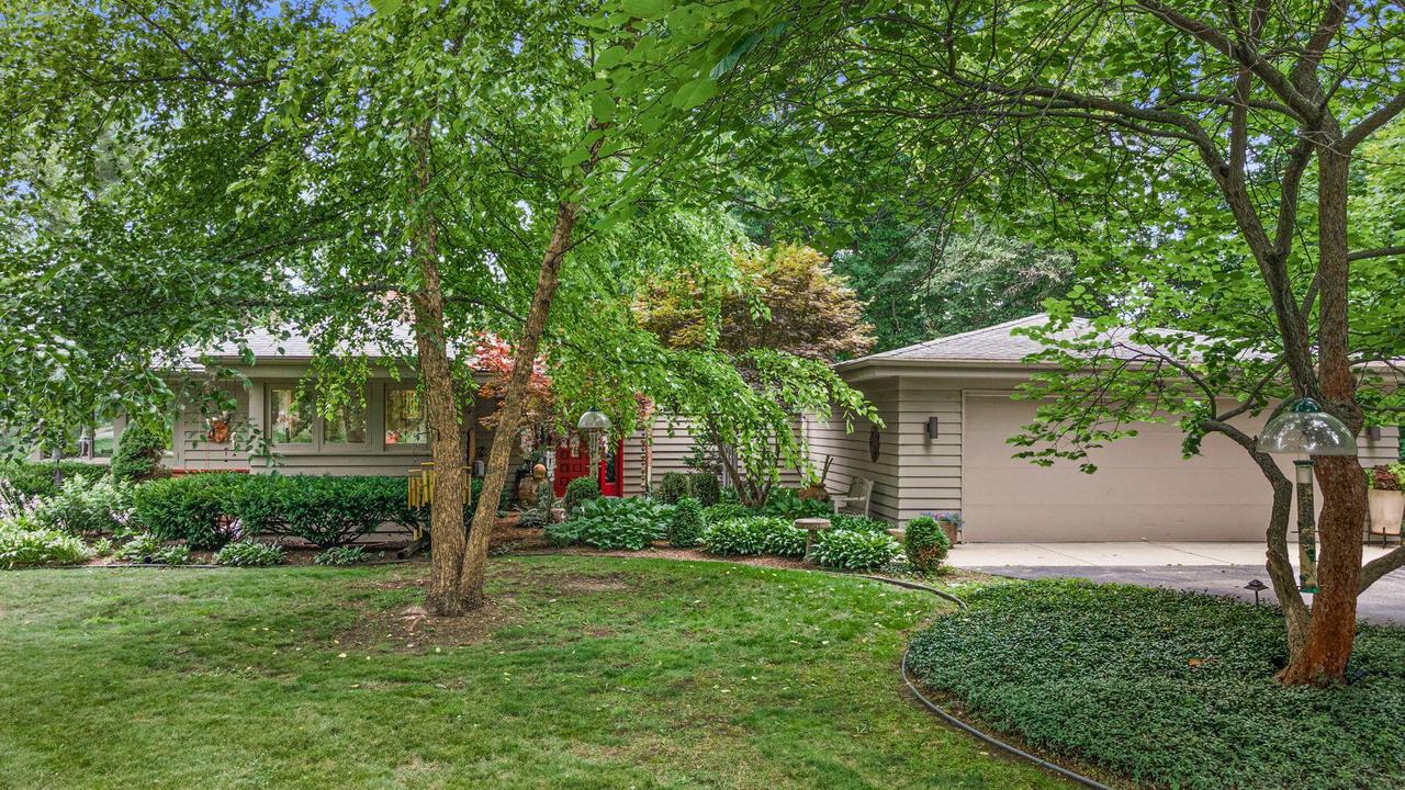 2536 Green Haze AVENUE