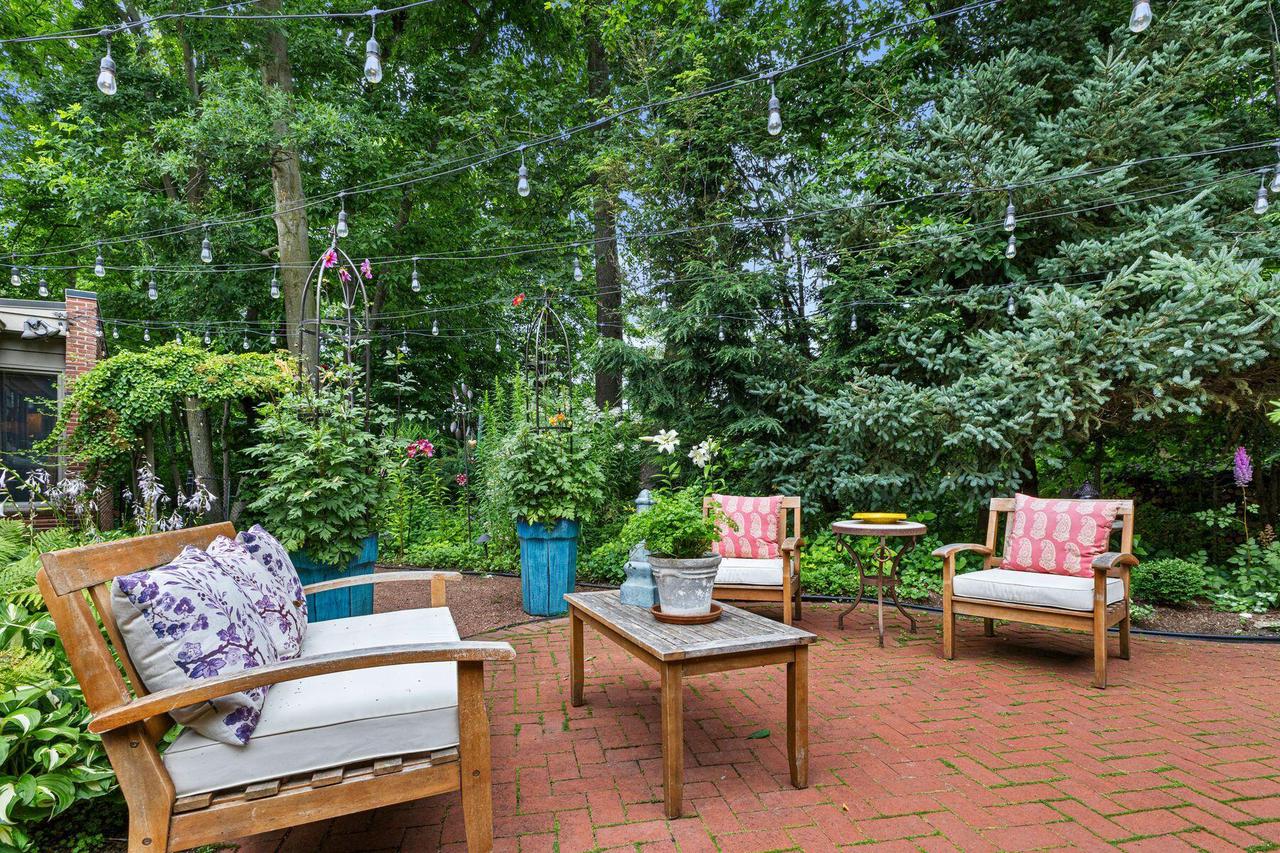 2536 Green Haze AVENUE