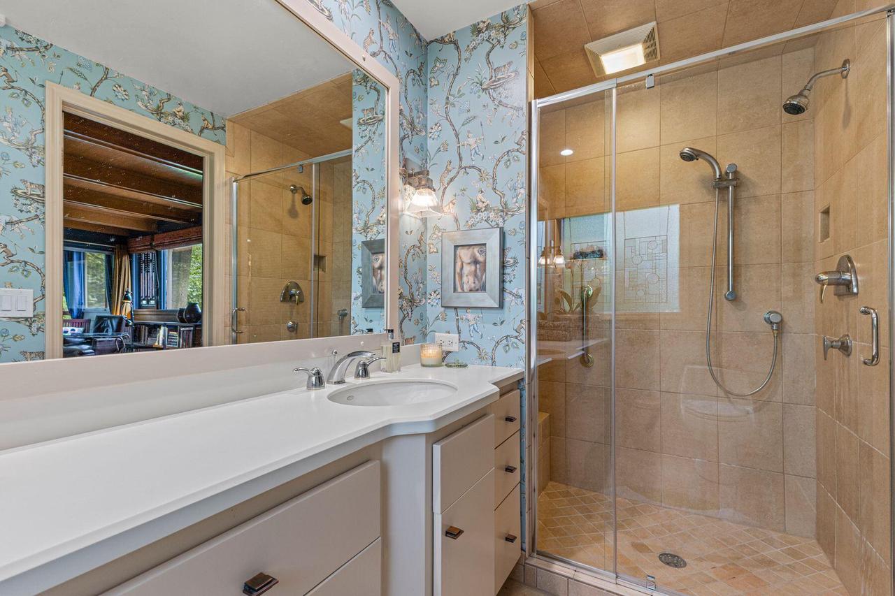 2536 Green Haze AVENUE