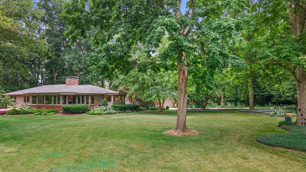 2536 Green Haze AVENUE