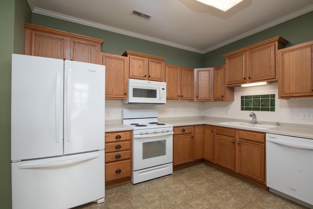 1106 Stratford COURT 102