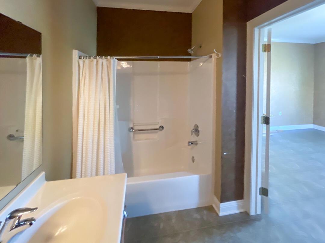 1106 Stratford COURT 102