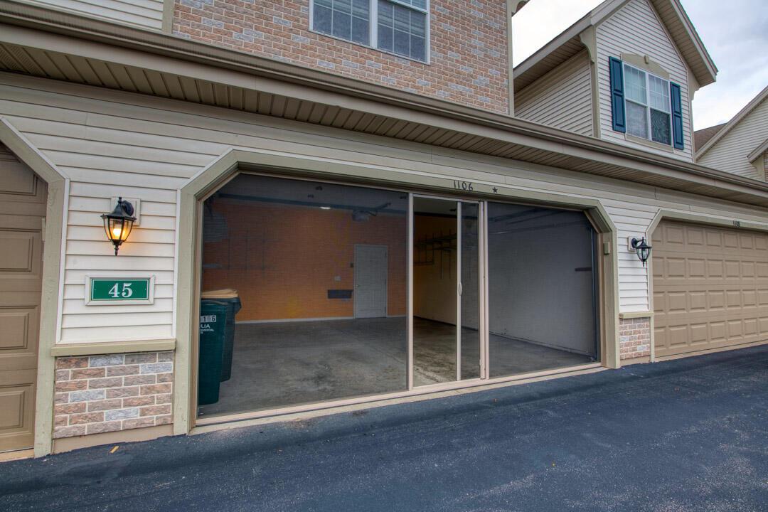 1106 Stratford COURT 102