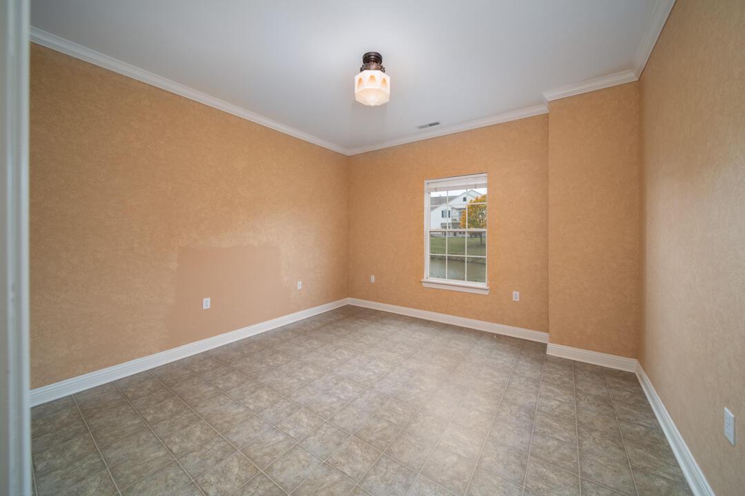 1106 Stratford COURT 102