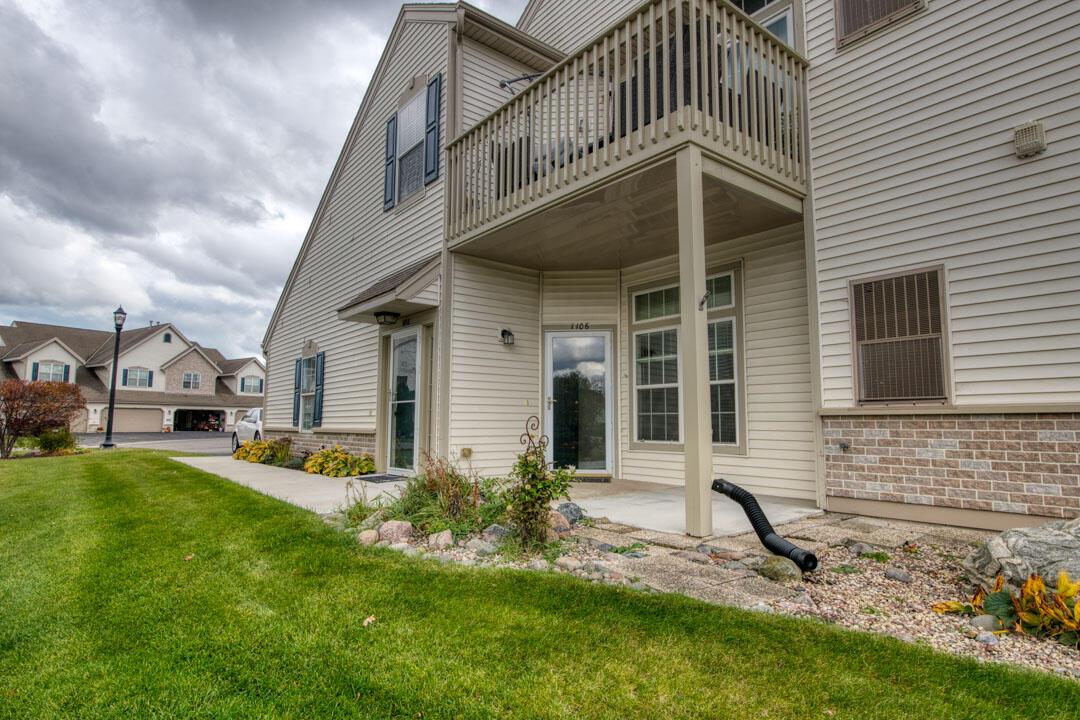 1106 Stratford COURT 102