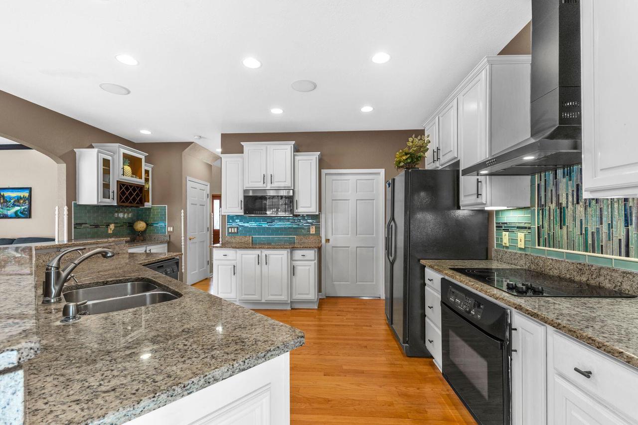 6645 Fieldstone COURT