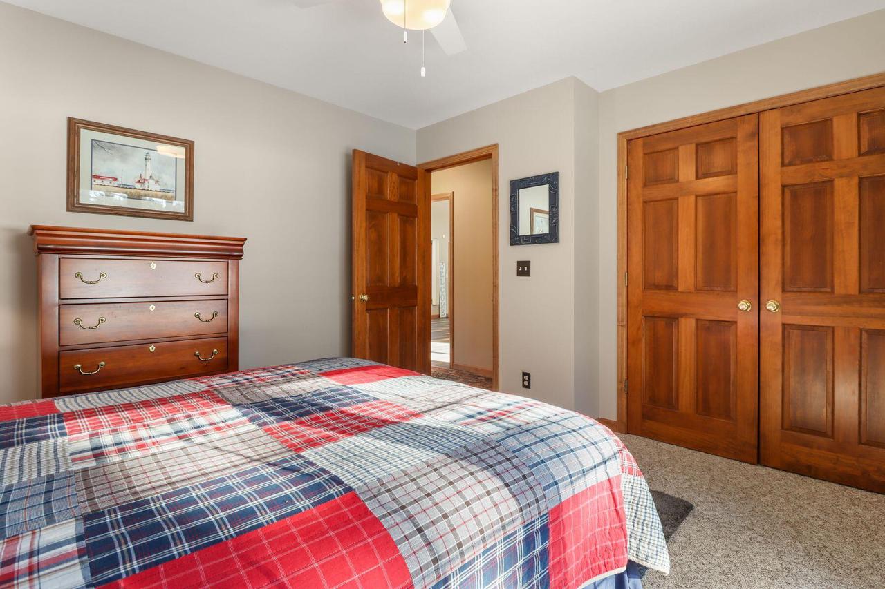 359A Pinehurst DRIVE