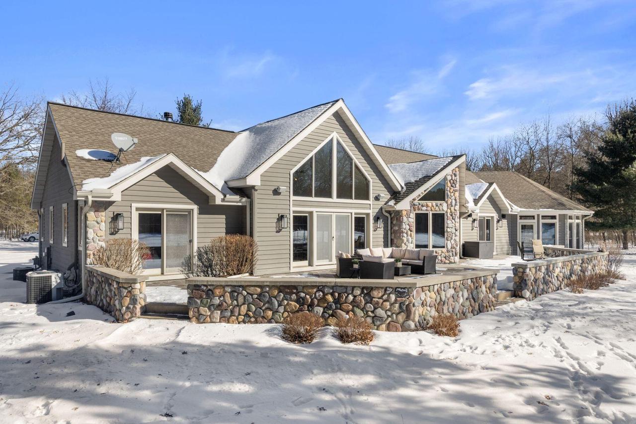 359A Pinehurst DRIVE