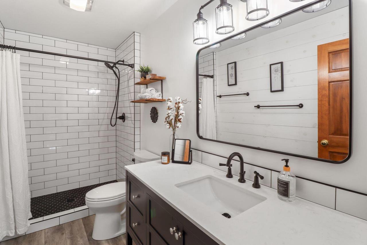 359A Pinehurst DRIVE