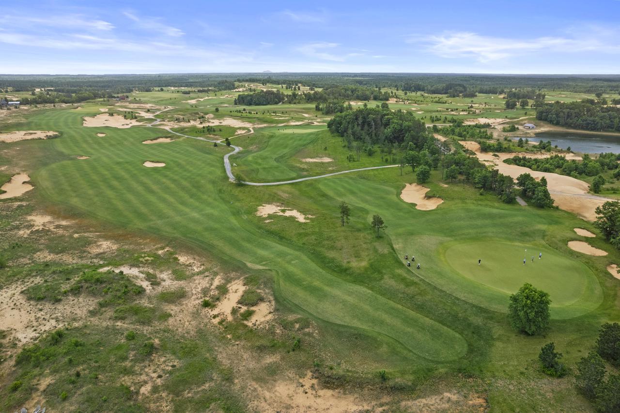 359A Pinehurst DRIVE