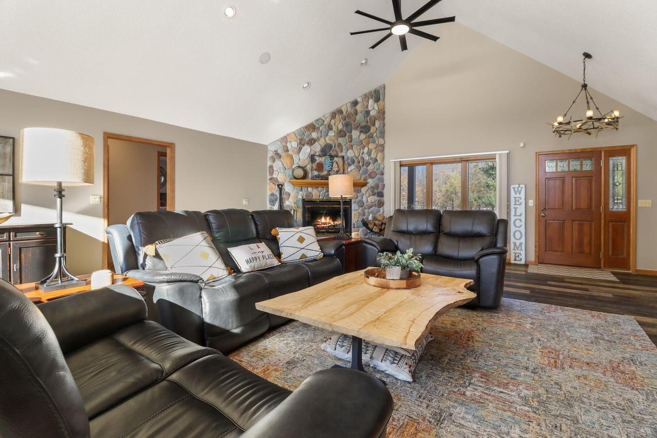 359A Pinehurst DRIVE