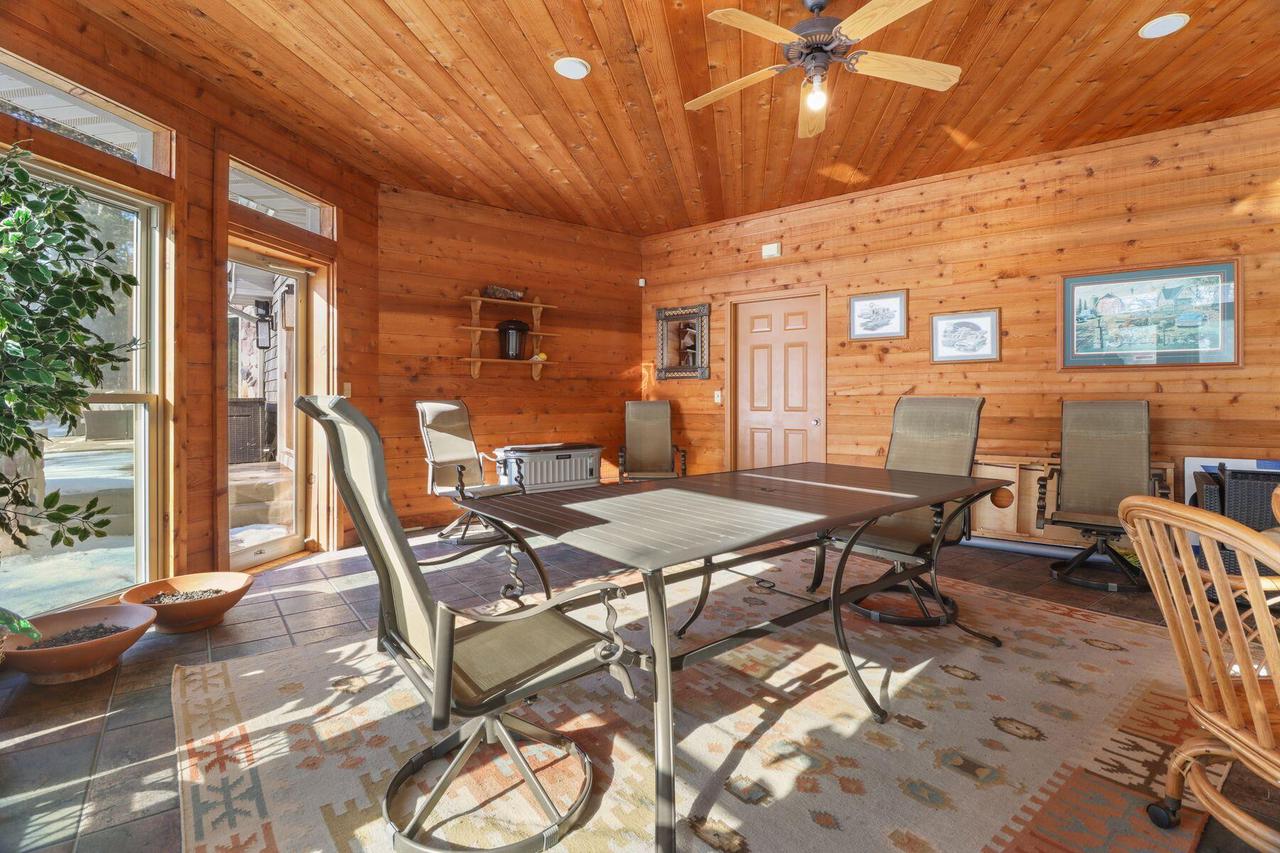 359A Pinehurst DRIVE