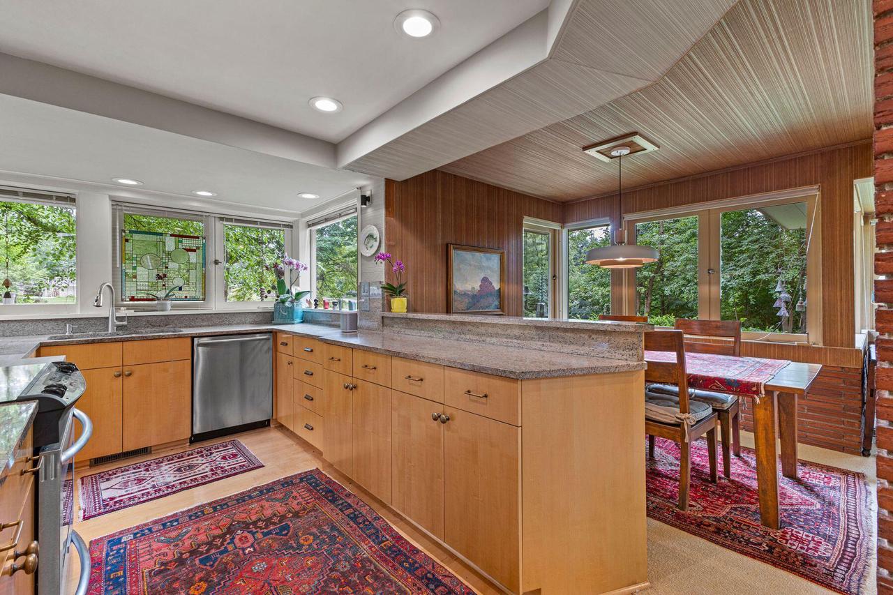 2536 Green Haze AVENUE