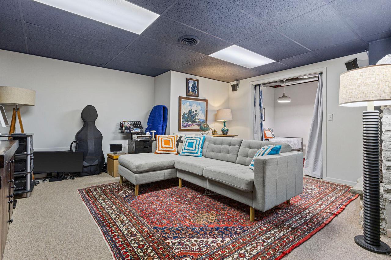 2536 Green Haze AVENUE