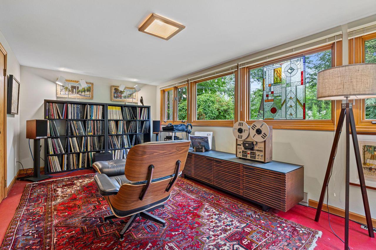 2536 Green Haze AVENUE