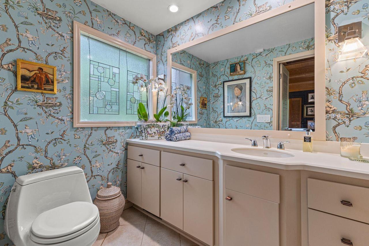 2536 Green Haze AVENUE