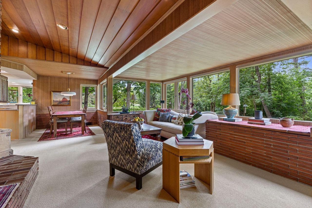 2536 Green Haze AVENUE