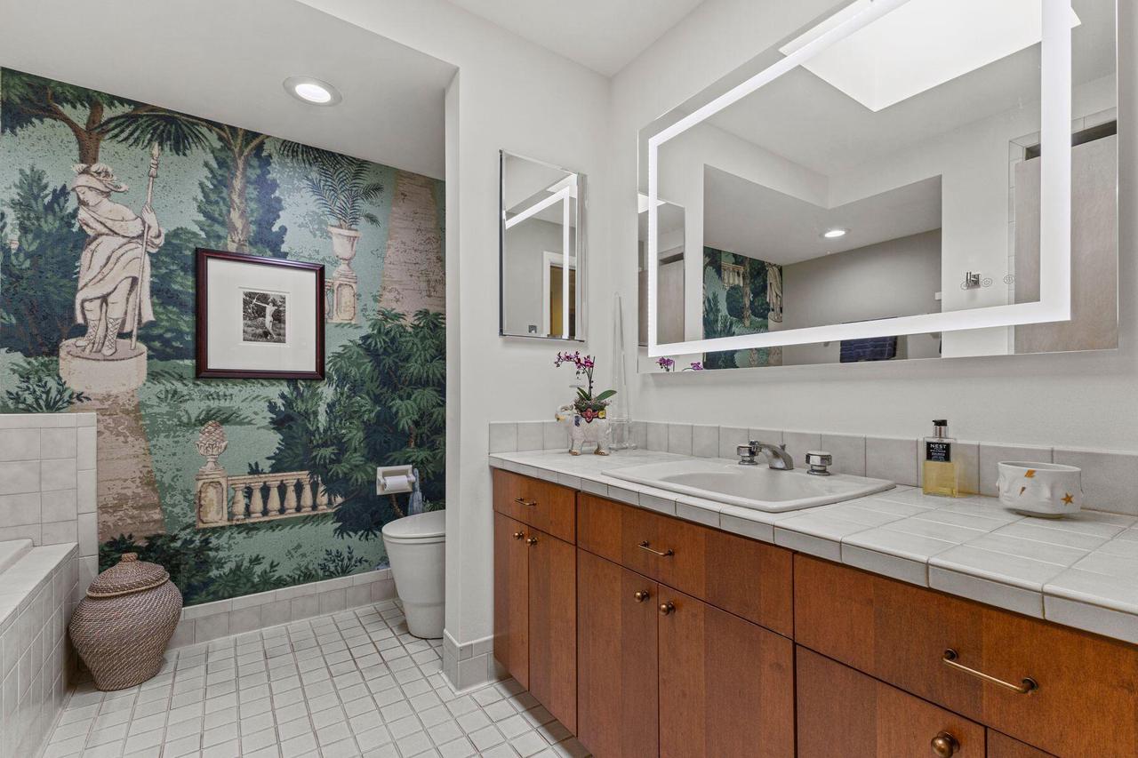 2536 Green Haze AVENUE