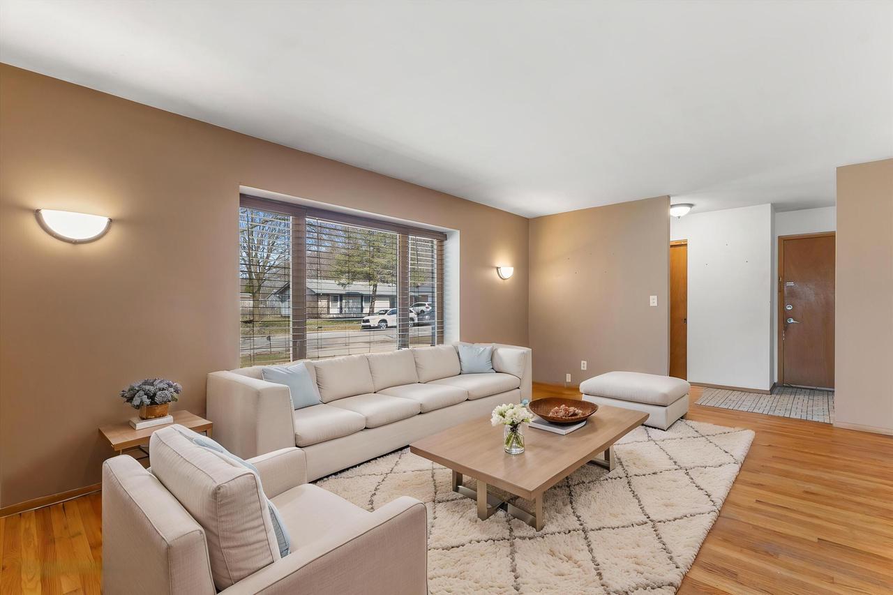 11925 West Lynx AVENUE