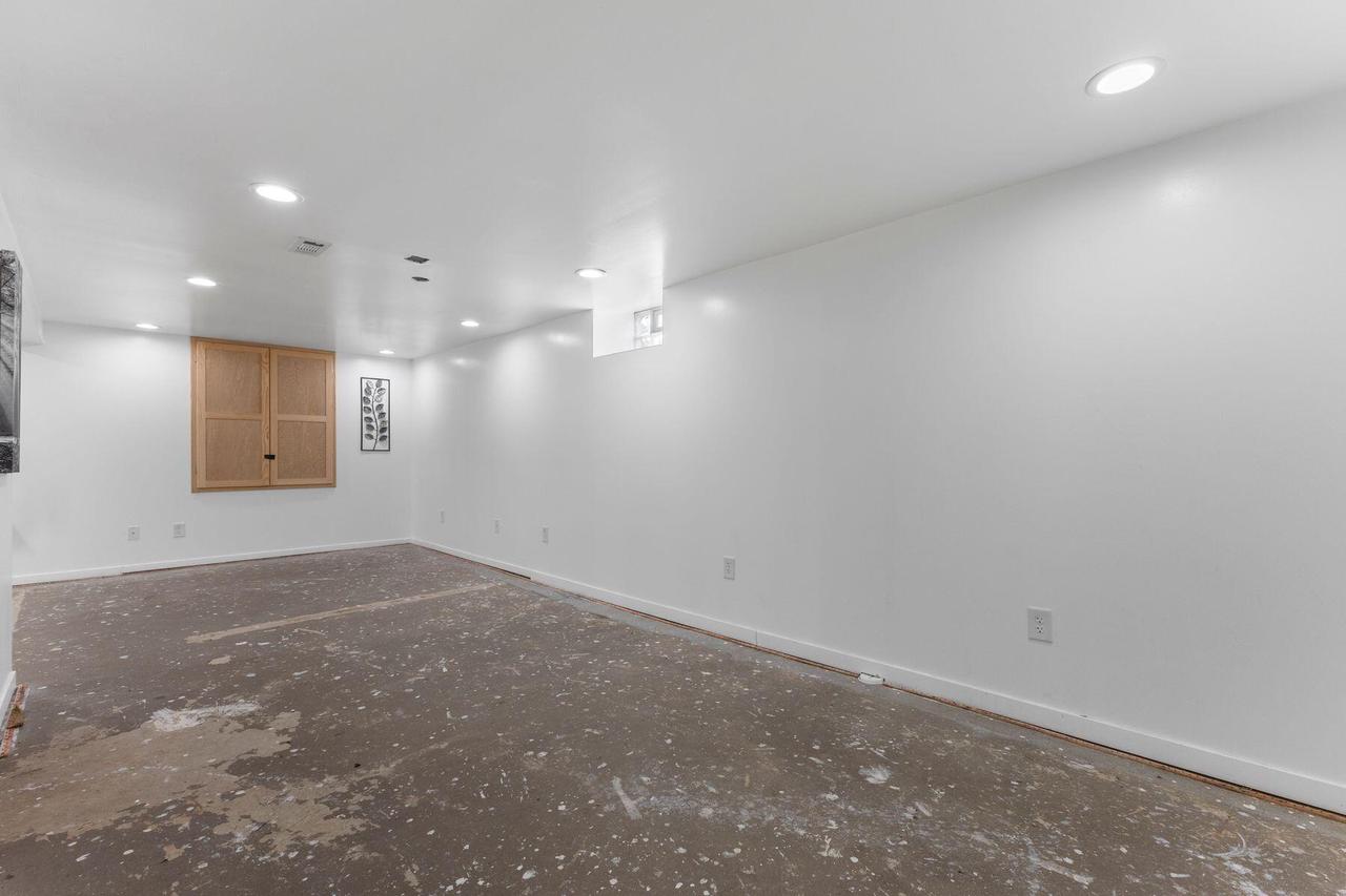 11925 West Lynx AVENUE