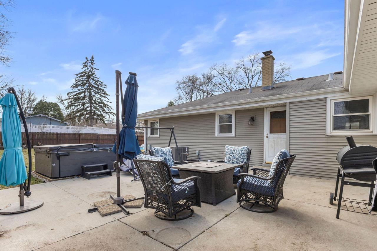 11925 West Lynx AVENUE