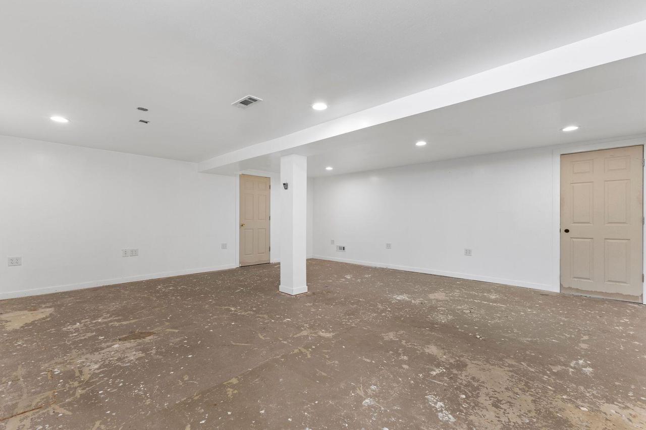 11925 West Lynx AVENUE