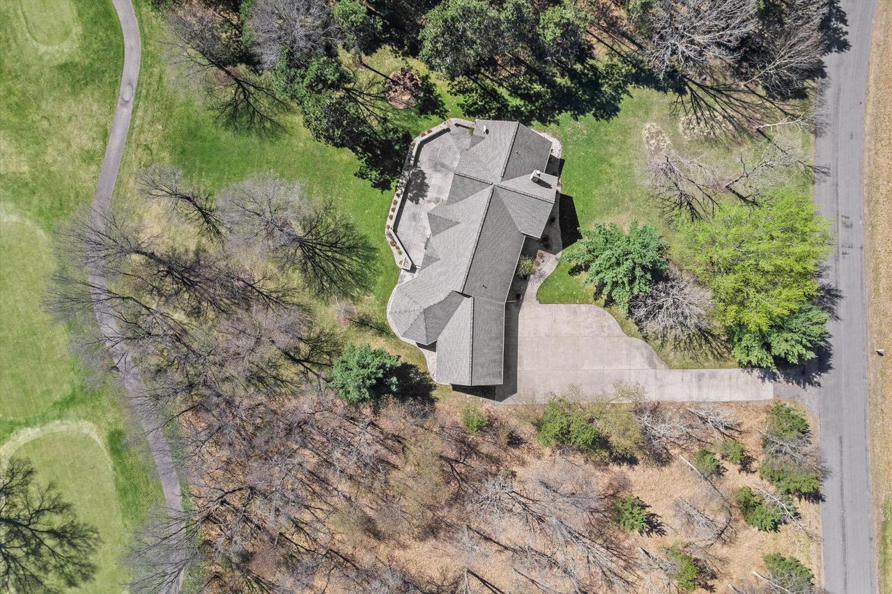 359 Pinehurst DRIVE