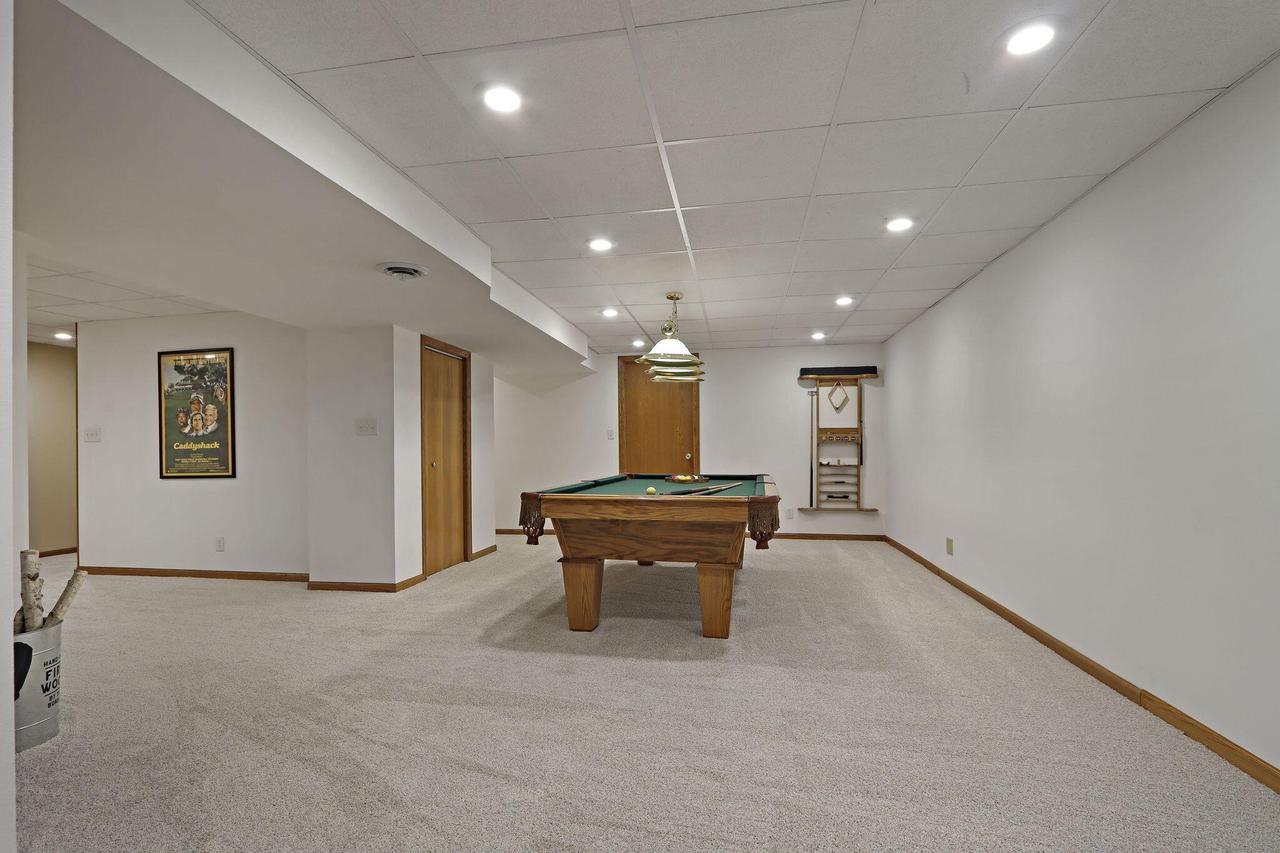 4388 86th STREET
