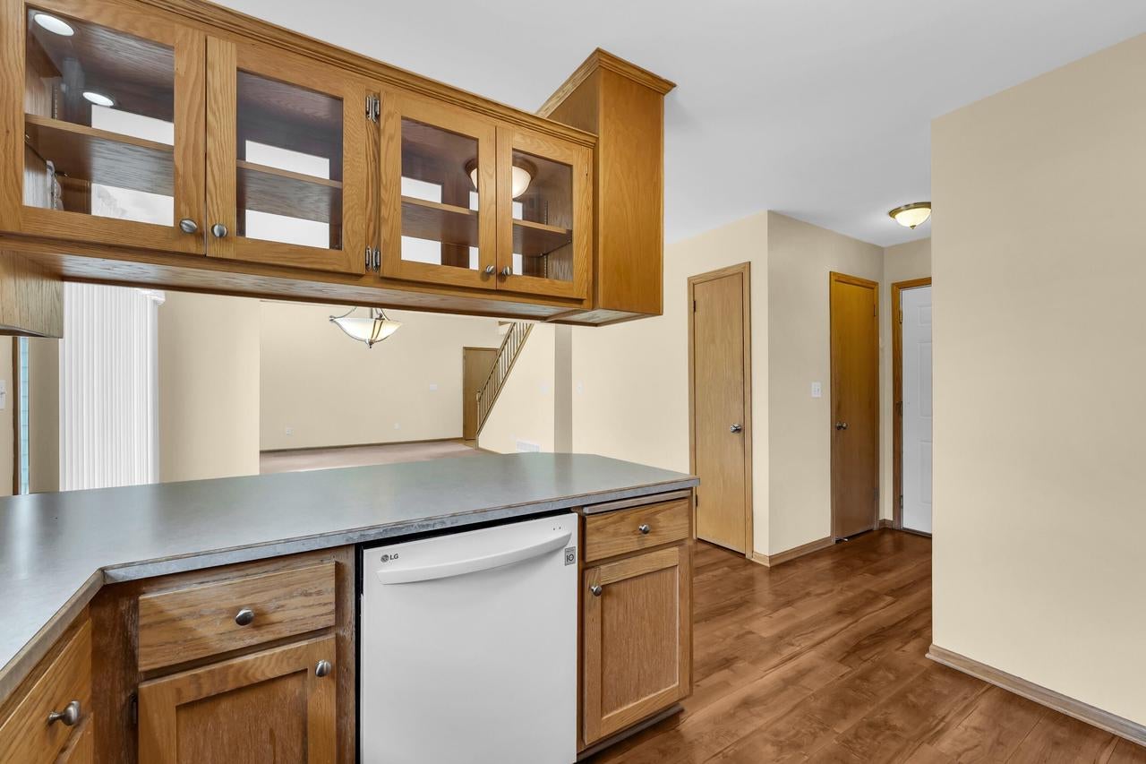 1047 27TH COURT