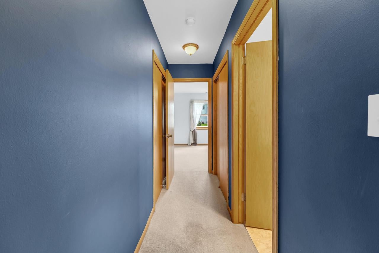 1047 27TH COURT