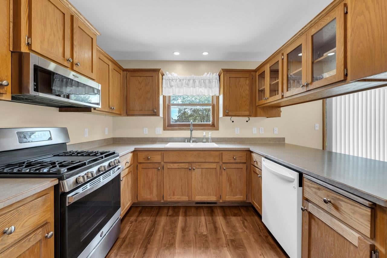 1047 27TH COURT