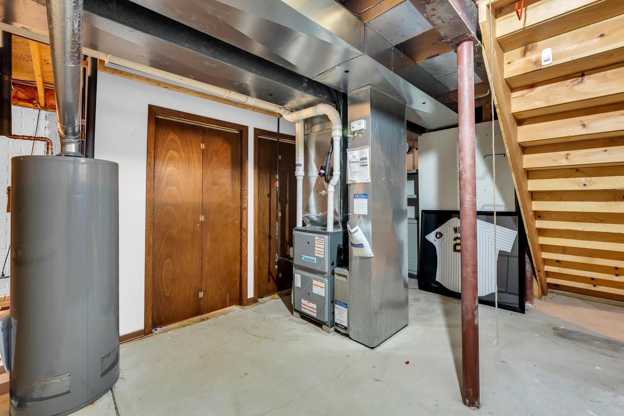 1047 27TH COURT