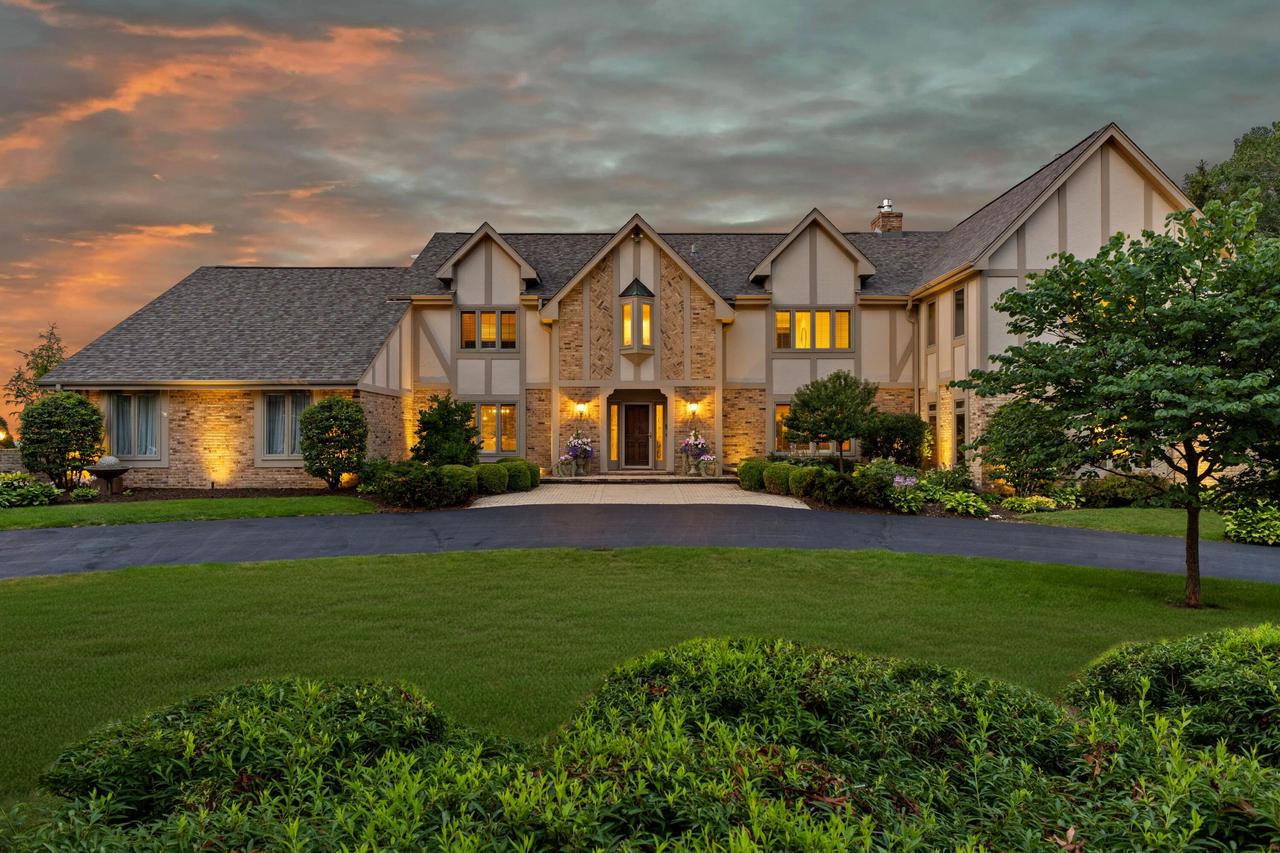 704 Waters Edge ROAD