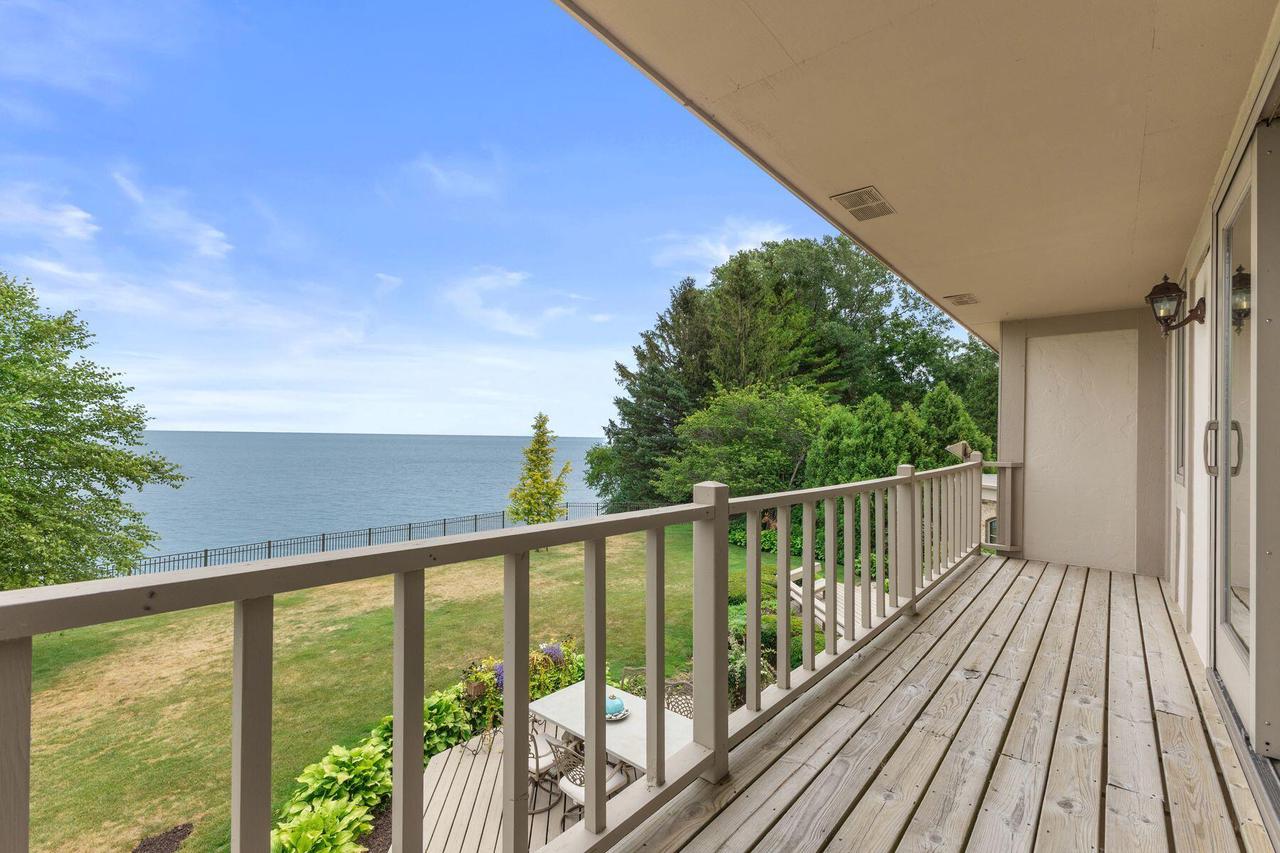 704 Waters Edge ROAD