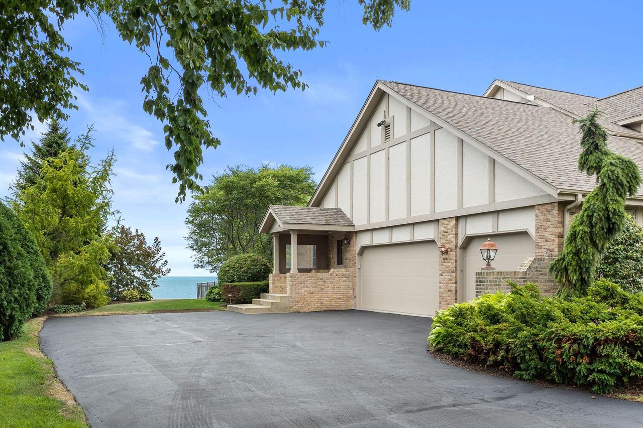 704 Waters Edge ROAD