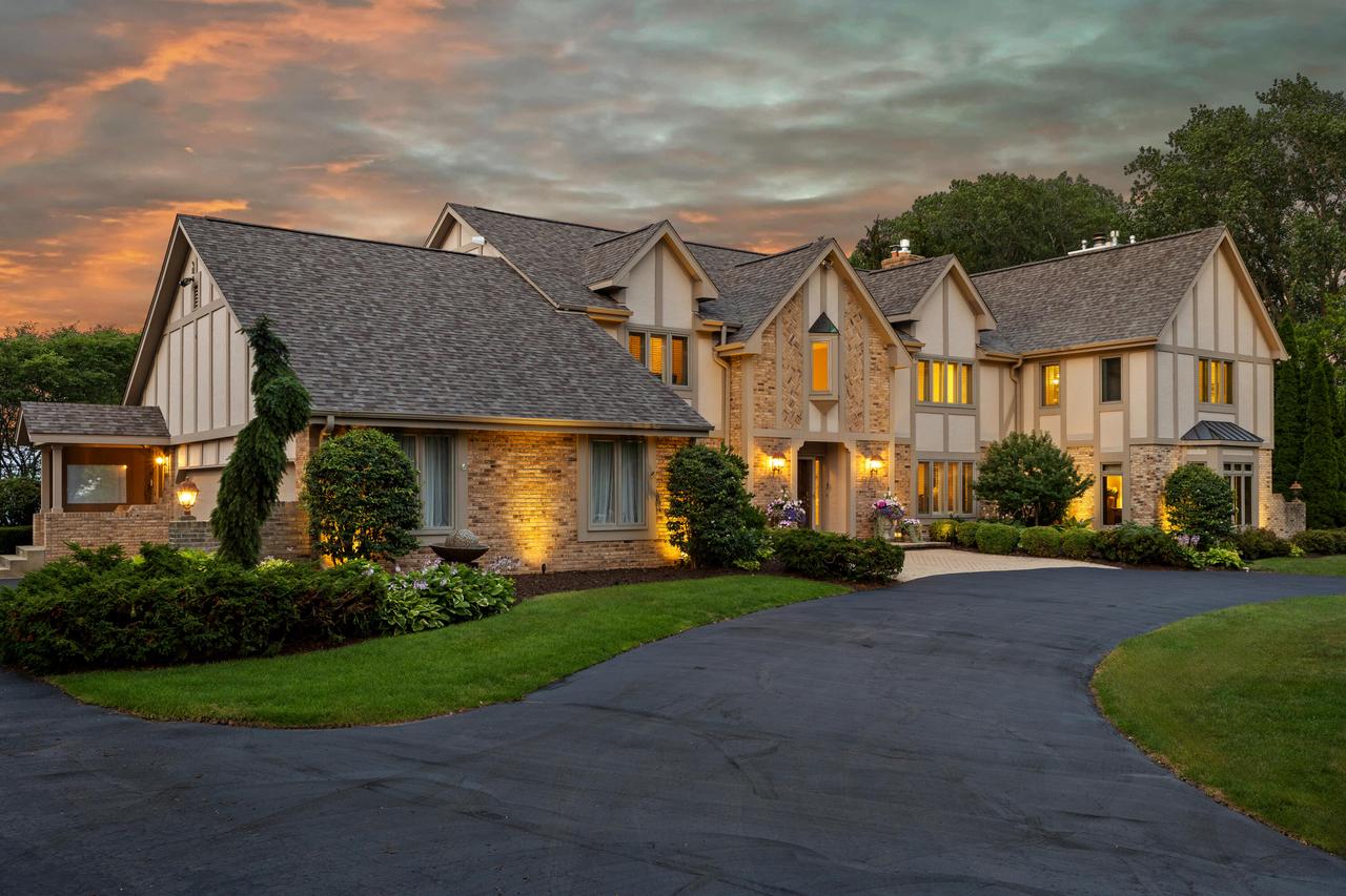 704 Waters Edge ROAD